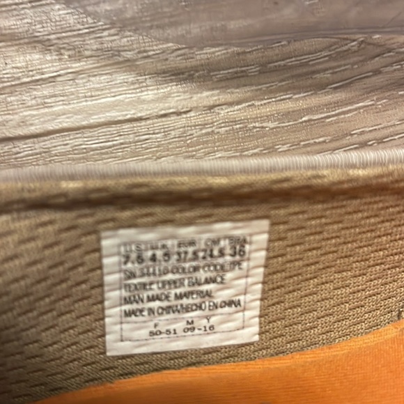 Bob’s Skechers Sz 7.5 - Picture 7 of 7